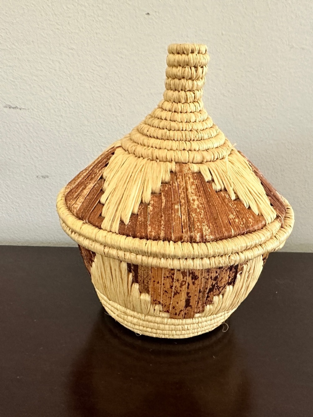 Vintage Coiled Lidded Handwoven Raffia Basket African Tribal 6” Decorative